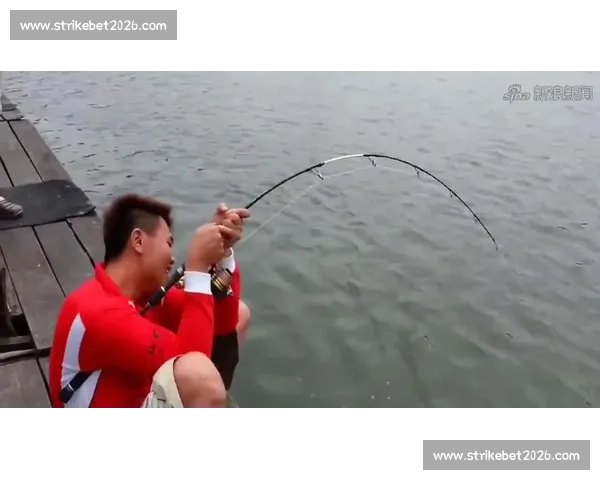 我裂开了！体育电竞赛事回放，这操作让对手怀疑人生！